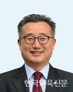 <strong>김갑철 서울보라매초 교장</strong>