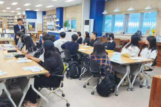 “‌AI 중심 자공고로 도약 …다시 쓰는 백석고 신화”