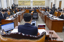 장관·당 지도부 교육위에 집결…현안 해결 힘 받나