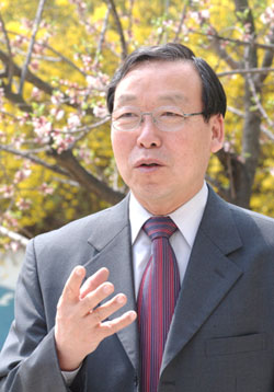 최무산 전 교장