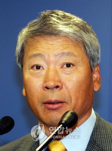 교육과학기술부 1차관에 임명된 우형식 교육인적자원부 지방교육지원국장