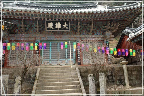 ▲ 옥천사 대웅전