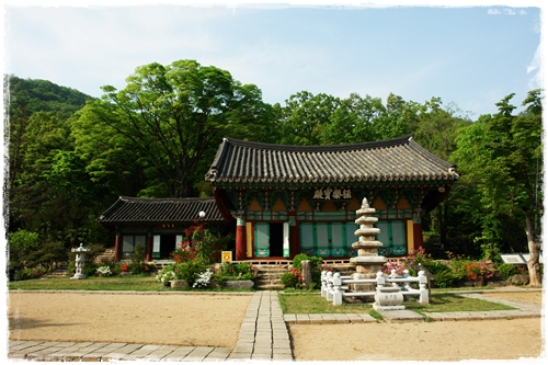 ▲ 아담한 보살사의 풍경