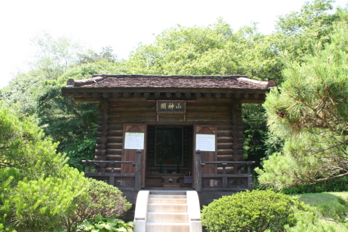 산신각