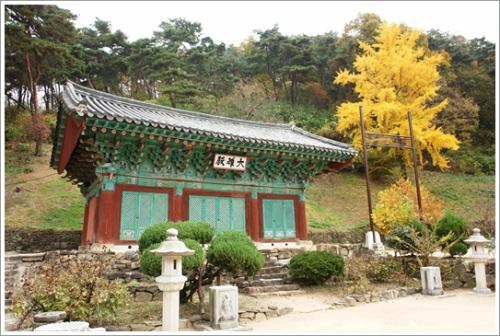 ▲ 안심사 대웅전 풍경