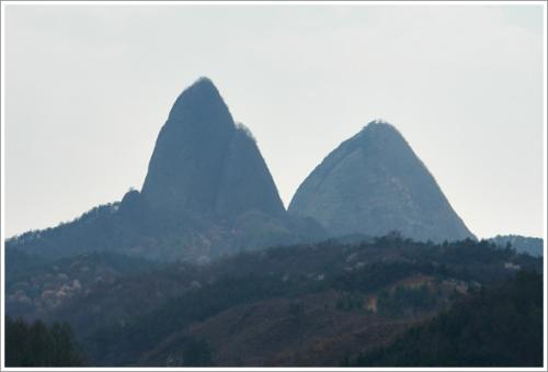 ▲ 진안 톨게이트 부근에서 바라본 마이산