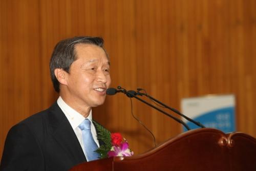 27일 김종성 충남교육감이 서산 서령고를 방문, '스마트시대 교육의 패러다임'에 대해 특강을 실시하고 있다.