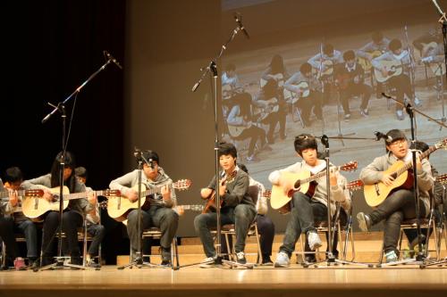 클래식 기타 연주