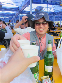 얼음맥주, 종이컵에 채워진 성수