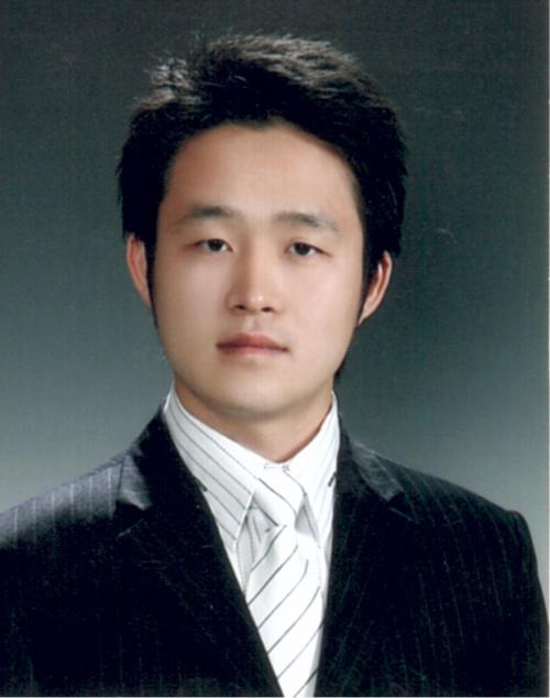 제4회 충남과학교사상을 수상한 충남 서산 서령고 이승택 교사.