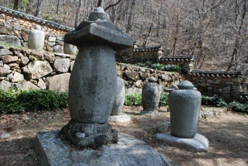 남해 호구산 용문사 부도