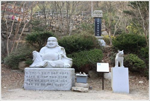소형주차장 앞 풍경