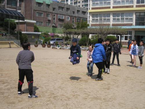 쉬운 듯 어려운 단체줄넘기
