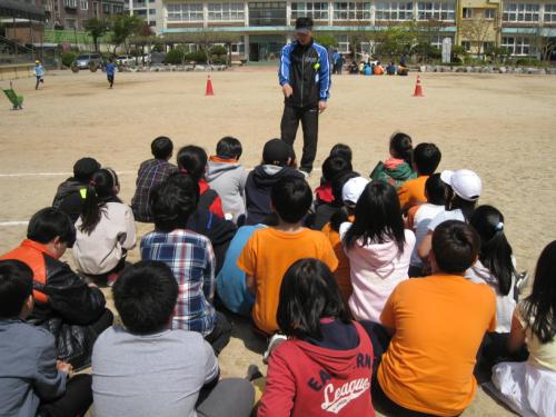 규칙을 알아야 놀이가 더욱 재미있어요.
