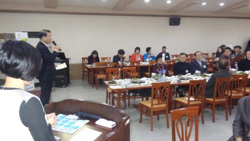 이 모임은 5명의 공동위원장과 5개 분과로 구성되어 운영되고 있다.