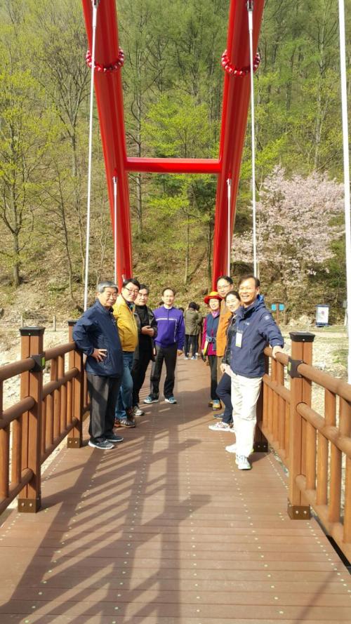 장령산 자연 휴양림 트레킹을 하면서 기념사진도 남겼다.