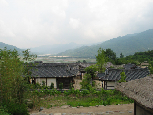 최 참판댁에서 본 악양벌