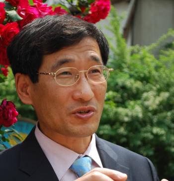 교동초등학교 진동주 교장