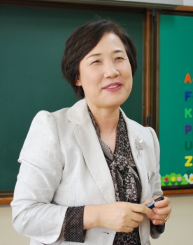 남대구초 최명자 교장